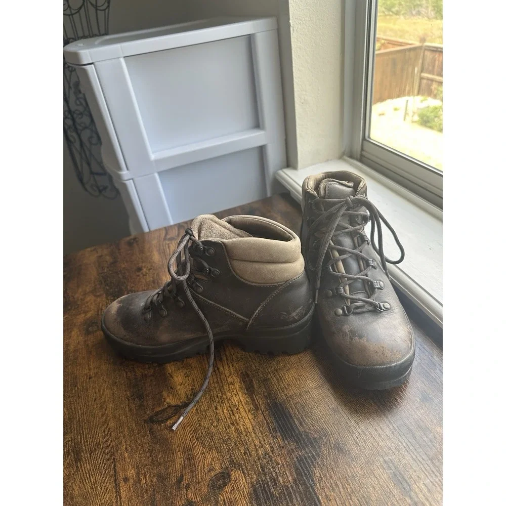 Vintage Leather Scarpa Unisex Boots